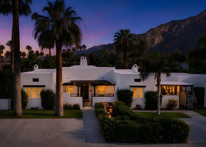 Gloria Palm Springs